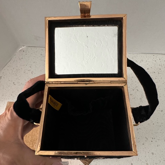 vintage 60s JAPAN ART INDUSTRIES velvet box purse - Picture 4 of 8